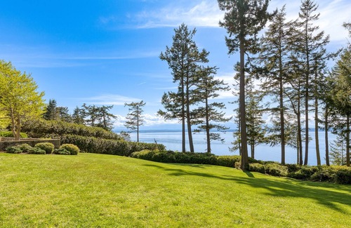 Greenbank House | Goldilocks - Luxury Waterfront Home