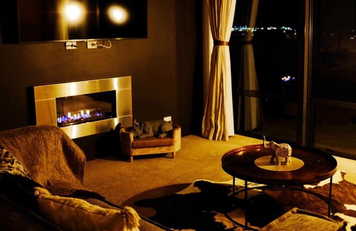 Queenstown Villa | GoldRush Haven