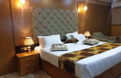Abraka Hotel | Goldstep Hotel and Suites Abraka