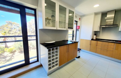Olhao Apartment | Golf, beach, country and city. Central and modern for up to 5 guests