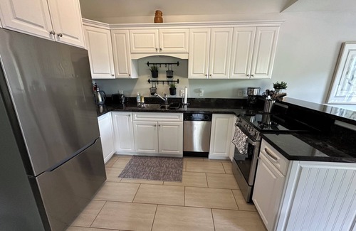 Stanley Bridge Condo | Golf, Beach & Great Local Eats! This condo unit is minutes is away from it all.