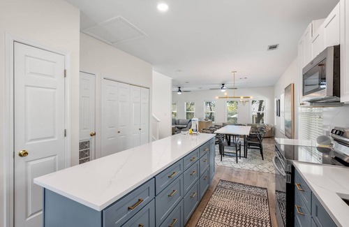 Santa Rosa Beach House | Golf Cart & 6 Bikes! Walk or Bike to the Beach & Gulf Place! Off-Piste at Blue M