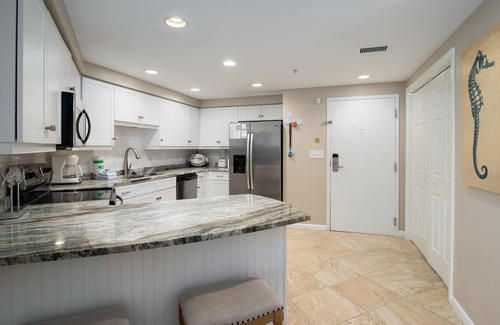 Sandestin Condo | Golf Cart ~ Beachfront ~ Balcony ~ Family Friendly