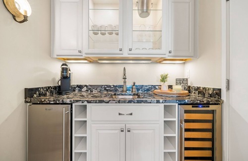 San Juan House | Golf Cart, Close to Publix in Watercolor and Community Pool | 5 Bedroom