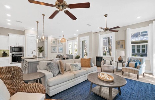 Panama City Beach House | Golf Cart|Heated Pool|Big Chill