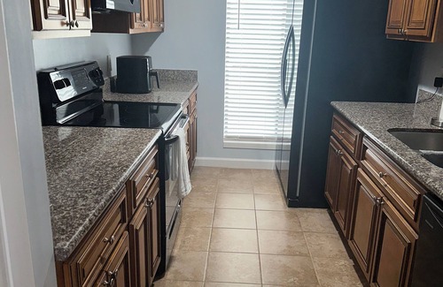 Saint Simons Island Condo | Golf Cart included Cozy 2-bedroom 2-bth condo @ ISLAND RETREAT St. Simons Island