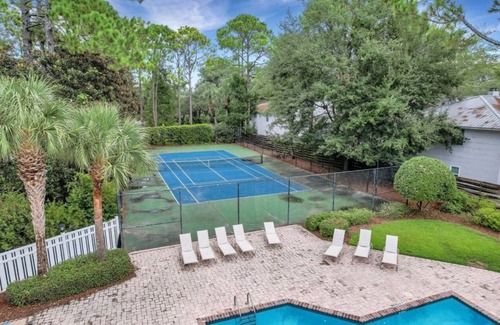 Saint Simons Island Condo | Golf Cart included Cozy 2-bedroom 2-bth condo @ ISLAND RETREAT St. Simons Island