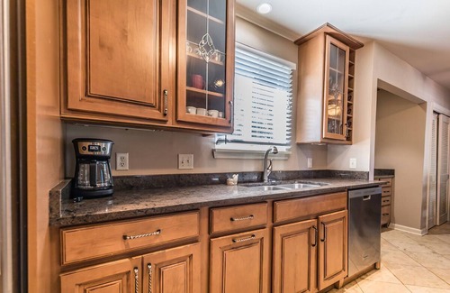 Saint Helena Island House | Golf Cart included, short ride to beach - 678 Dolphin Road