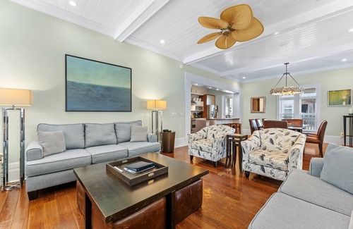 Miramar Beach Condo | Golf Cart Included ~ Bay View ~ Screened Porch ~ Community Pool