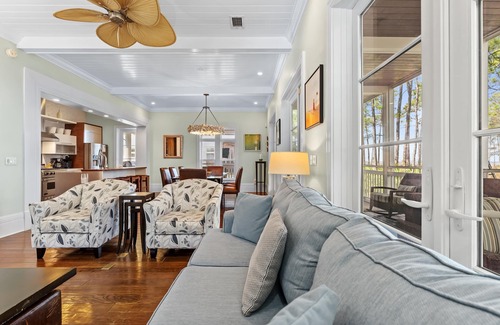 Miramar Beach Condo | Golf Cart Included ~ Bay View ~ Screened Porch ~ Community Pool