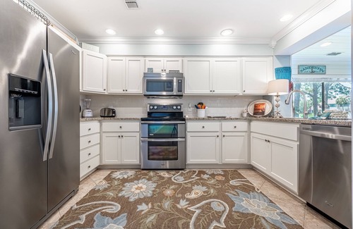 Sandestin House | Golf Cart ~ Oversized Patio ~ Gas Grill ~ Lake View