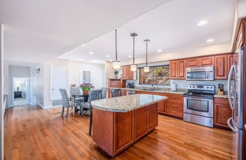Moon Valley House | Golf Community, N. Phoenix/Scottsdale/Sports, Custom Estate. Mountainside+ Views