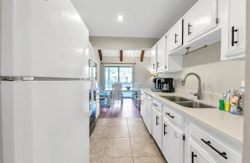Miramar Beach House | Golf Course 93D