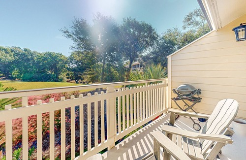 Isle of Palms Condo | Golf course-front condo with beach access, golf views, outdoor pool, tennis, W/D
