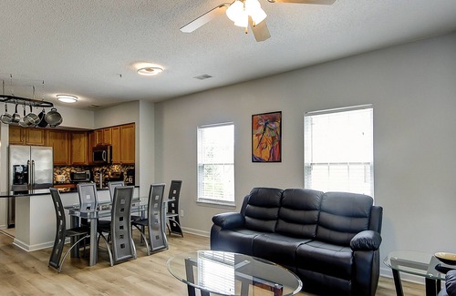 Red Hill Condo | Golf-course-front condo at Legends with pool, tennis court, fireplace, AC & W/D