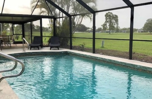 Oakland Hills House | Golf Course Home with Swimming Pool and View!
