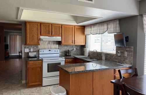 Fountain of the Sun House | Golf Course Lot in 55+ Fountain of the Sun