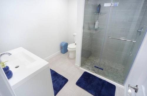 Sioux City Apartment | Golf Course Views House