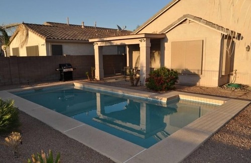 San Tan Valley House | Golf course views with heated pool and golf cart!