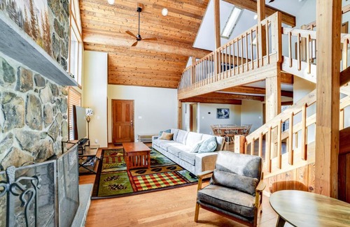 Thompson House | Golf, Fish and Ski Retreat with Game Room in Thompson