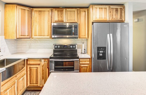 East Port Orchard House | Golf, Hike, Dine & Relax: Home in Port Orchard