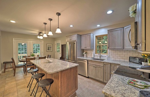 Newland Cabin | Golf & Resort Amenities: Newland Mountain Cabin