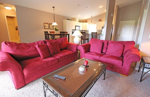 Inverness Condo | Golf Retreat, walk to the course by RedAwning