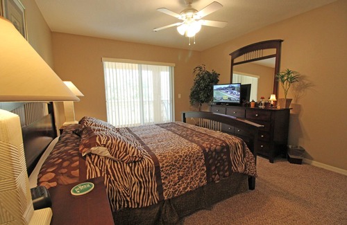 Inverness Condo | Golf Retreat, walk to the course by RedAwning