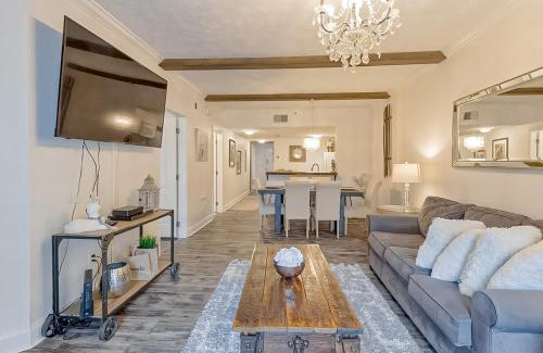 Pigeon Forge Apartment | Golf View 2403