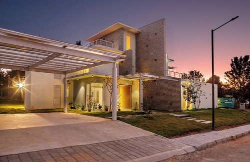Agara Villa | Golf View Home by Stayjade