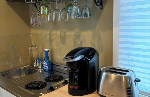 Isle of Palms House | Golfcart & pool! Beautiful, relaxing Accommodations.