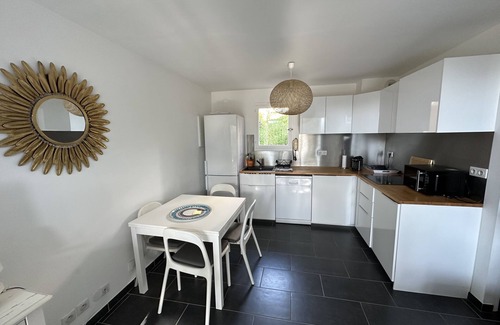 Les Restanques Apartment | Golfe St Tropez Terrace, pool, near beach