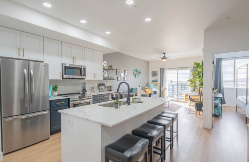 Desert View Village Condo | Golfer's Location⟫ Pool w/Views※King Bed⁂Parking