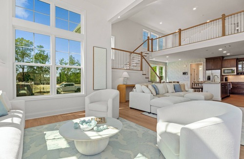 Long Neck House | Golfer's Paradise Awaits! Tee up your dream lifestyle in fully furnished home!