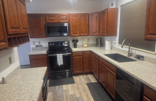 Palo Verde House | Golfer's retreat with entertainers backyard-includes golfcart