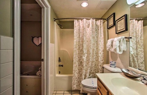 Pigeon Forge Apartment | Golfview Resort 1104
