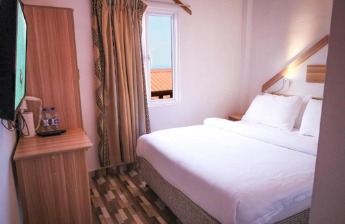 Thulusdhoo Island House | Golhaaviewinn
