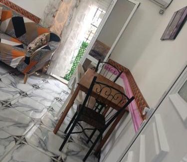 Gambetta Apartment | Gombita