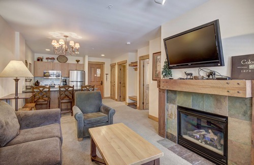 River Run Condo | Gondola-side, oversized 1 BR. Pool, 2 hot tubs, in the heart of Keystone village