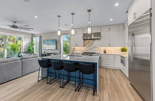 Whitney Beach House | Gone Coastal On Elm - Anna Maria Island