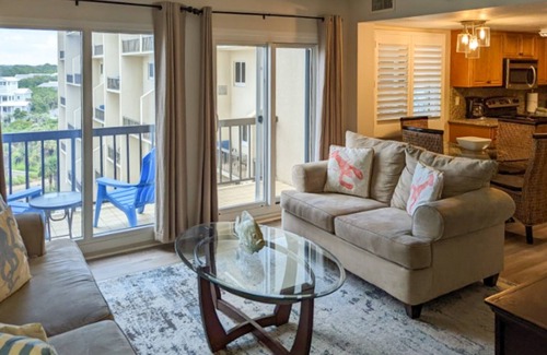 Sunnyside Condo | Gone Coastal Condo- Beach Front!