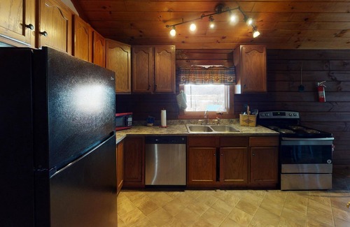 Carbon Hill Cabin | Gone Fishin' - Cabins in Hocking