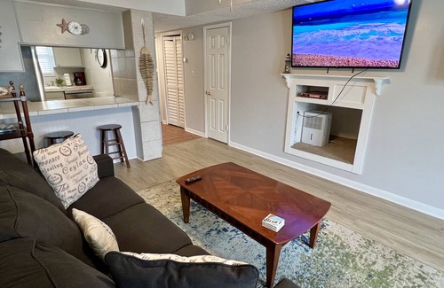 Fort Walton Beach Condo | "Gone Sailing 203", Sleeps 8, Dog Friendly. Free Activities Included!