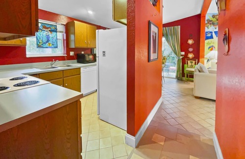 San Juan House | "Gone to the Beach" | Pet-Friendly | Eclectic-Style Vacation Rental | Located in Old Seagrove