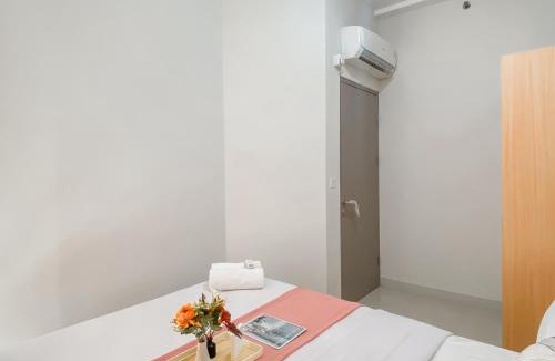 Cikarang Apartment | Good and Restful 1BR Vasanta Innopark Apartment By Travelio