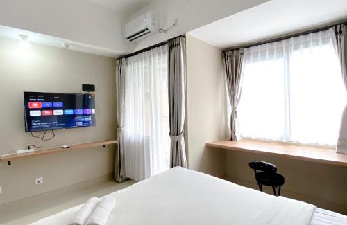 Duren Sawit Apartment | Good Choice and Cozy Studio Gateway Park LRT City Jatibening Apartment By Travelio