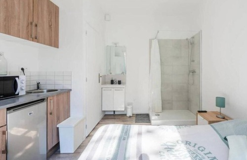 Lestonat - Monsejour Apartment | Good Mood