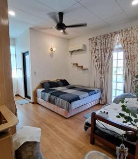 Sungai Puyu House | Good Old Days Butterworth Homestay near Raja Uda