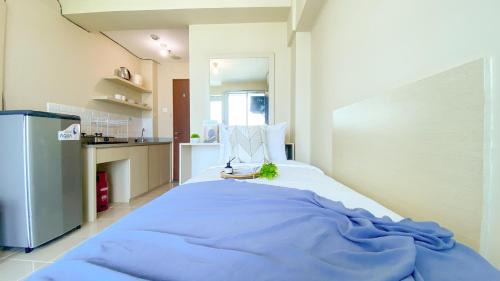 Kayu Putih Apartment | Good Place and Tidy Studio Tifolia Apartment By Travelio