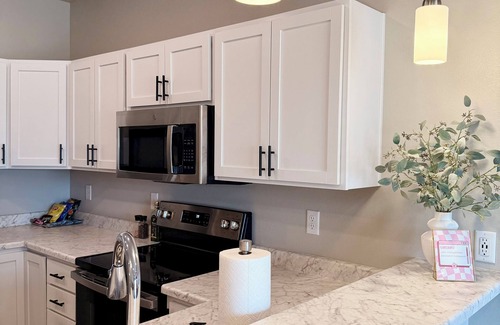 Waukee Apartment | Good Vibes 2-Bedroom Apartment in Waukee - Central Location & Modern Comforts